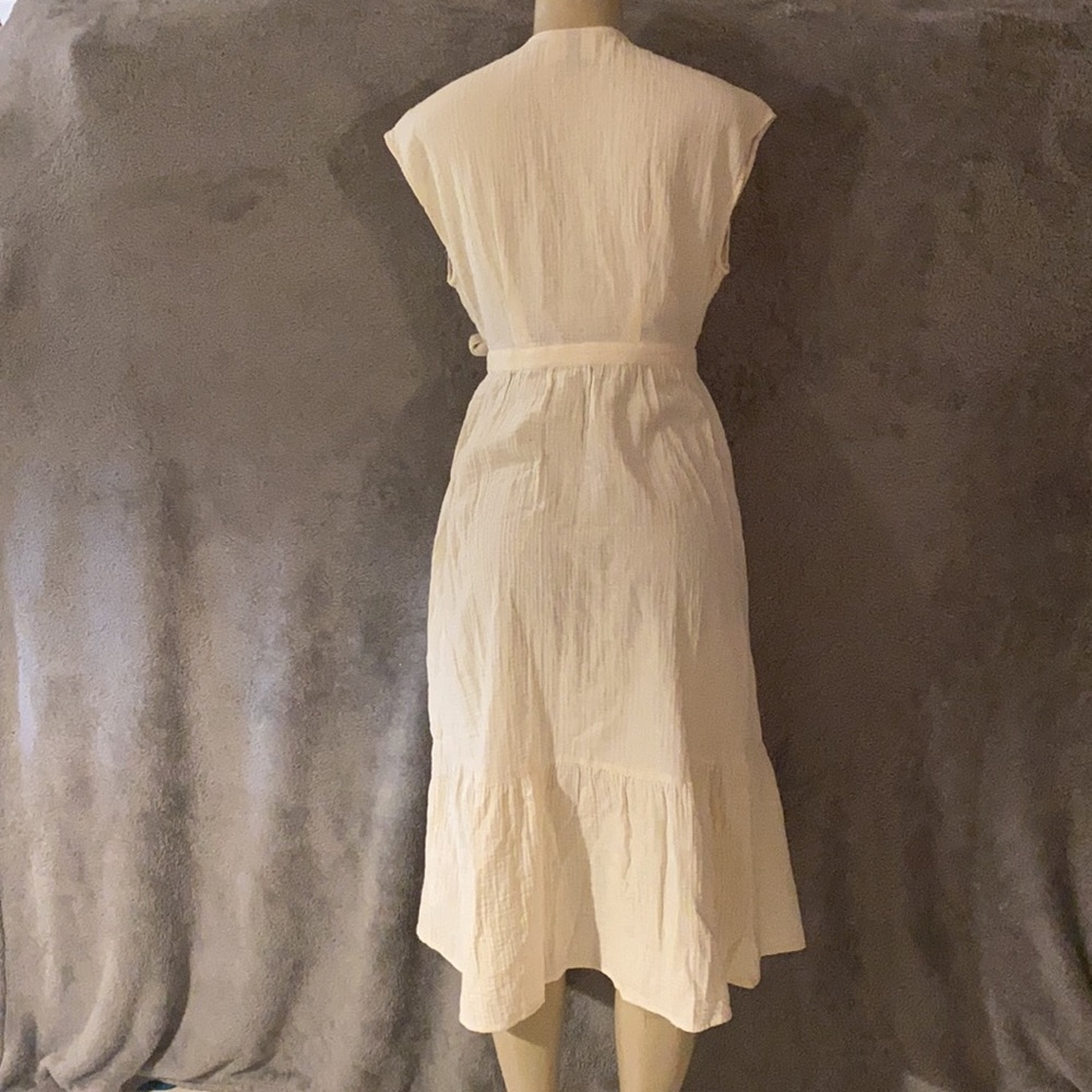 Universal Thread Dress Size Medium - image 3